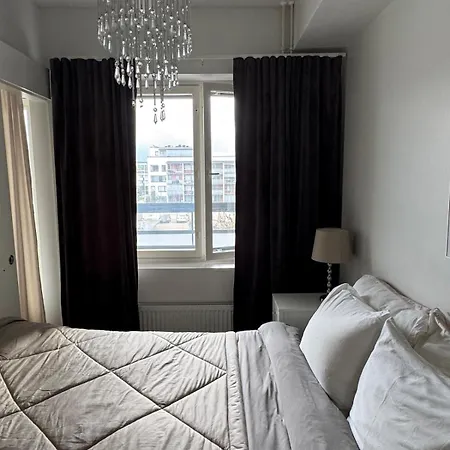 Arctic Nest - Cozy 40m2 And Parking In * Rovaniemi